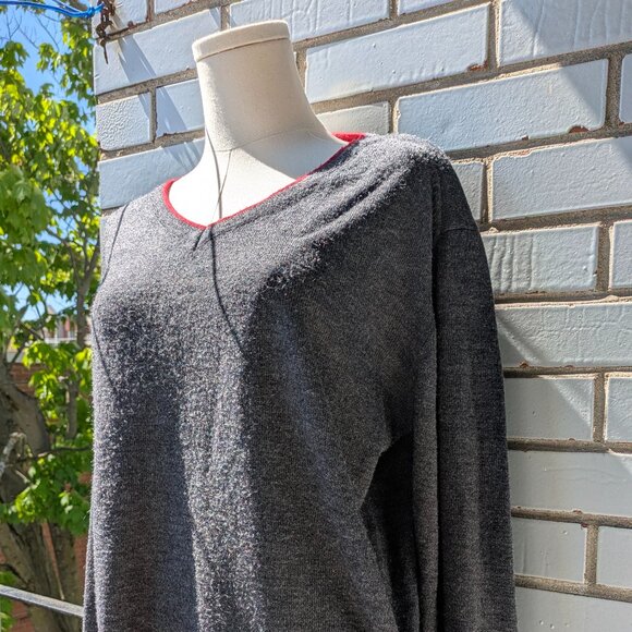 Vintage Vroom & dreesmann gray V sweater - Picture 3 of 6